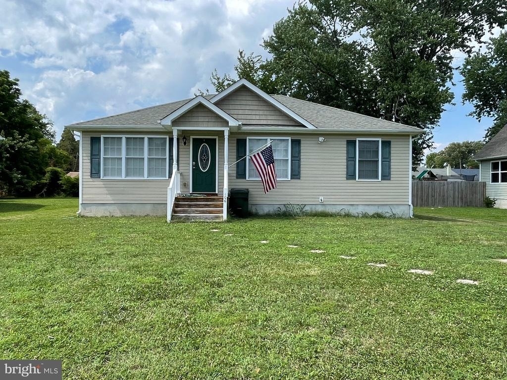 106 Bonnie Drive - Photo 0