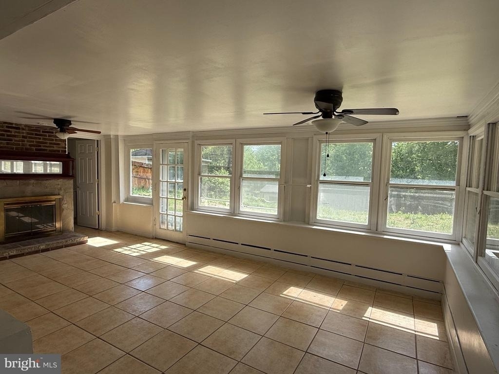 14212 Fisher Avenue - Photo 2