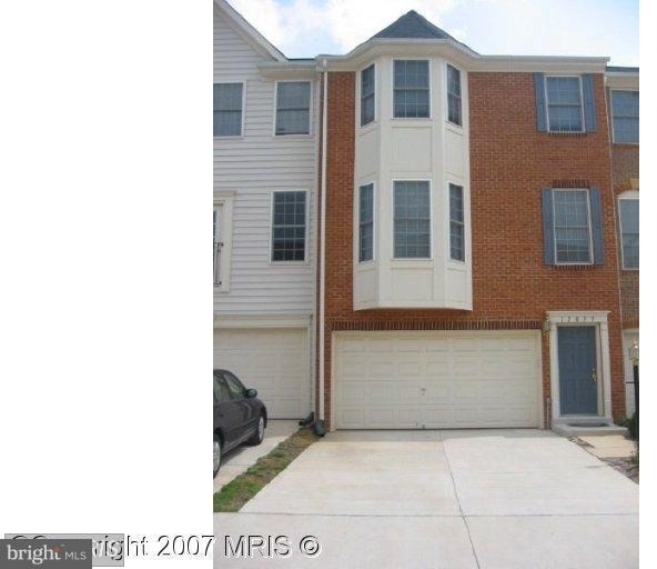 12039 Kemps Landing Circle - Photo 0