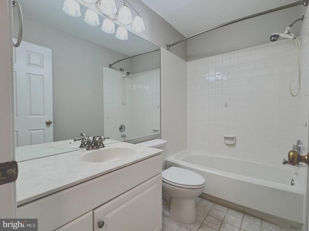 47590 Reef Terrace - Photo 35