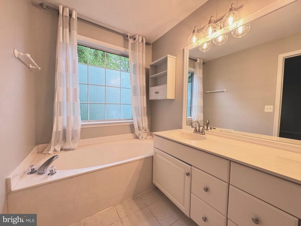 47590 Reef Terrace - Photo 28