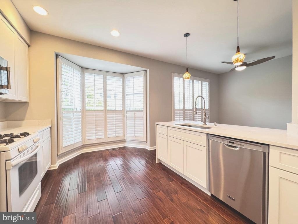 47590 Reef Terrace - Photo 17