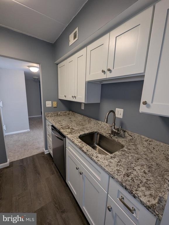 200 Locust Street Se - Photo 5