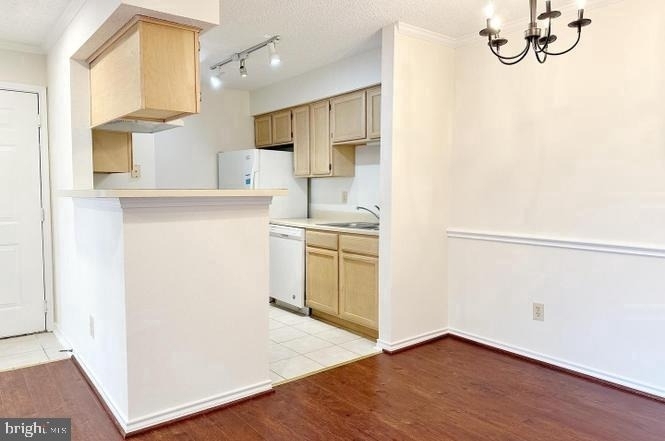 1523 Lincoln Way - Photo 15
