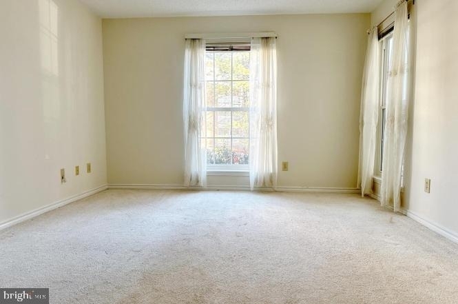 1523 Lincoln Way - Photo 5