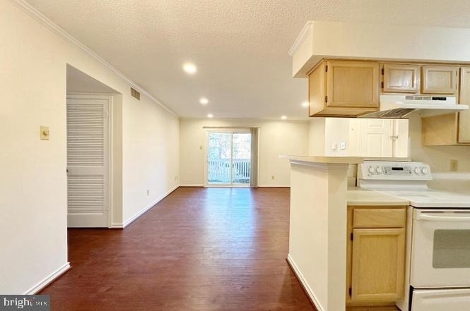 1523 Lincoln Way - Photo 13