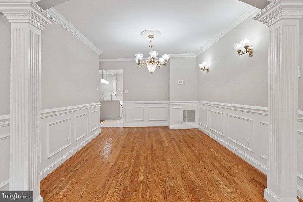 8251 Clifton Farm Court - Photo 12