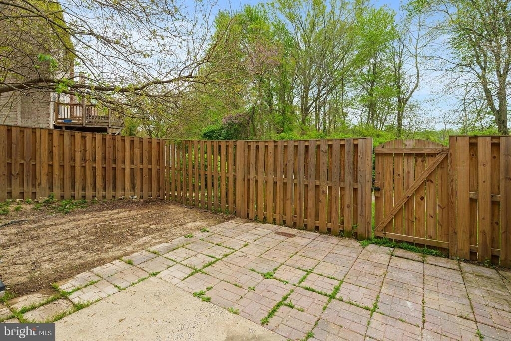 8251 Clifton Farm Court - Photo 31