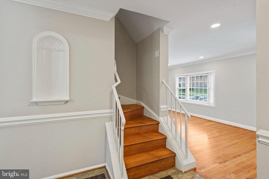 8251 Clifton Farm Court - Photo 8