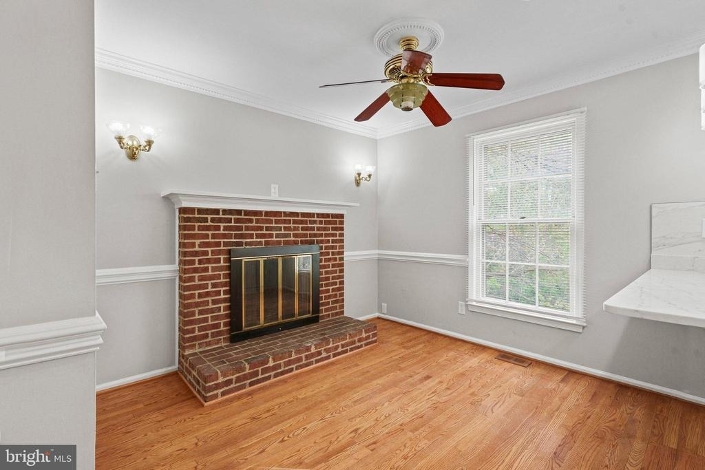 8251 Clifton Farm Court - Photo 13