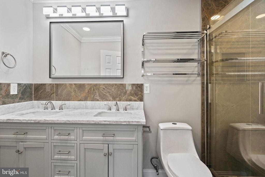 8251 Clifton Farm Court - Photo 21