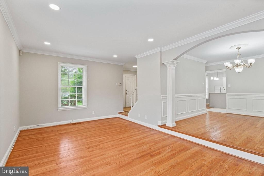 8251 Clifton Farm Court - Photo 11