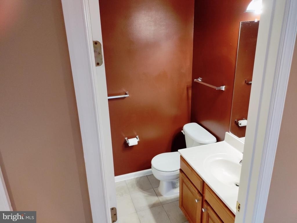 1202 Ellis Avenue - Photo 24