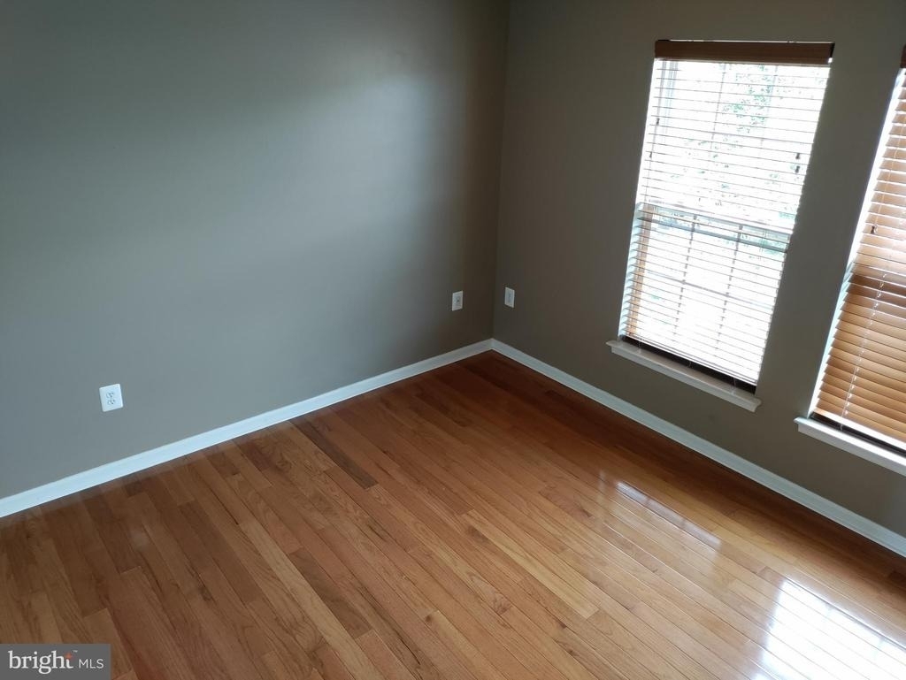 1202 Ellis Avenue - Photo 12