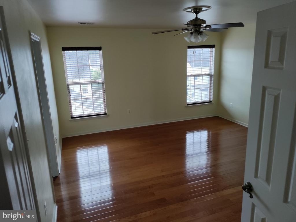 1202 Ellis Avenue - Photo 6