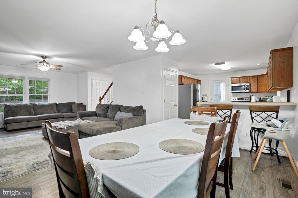 583 Norwich Drive - Photo 8