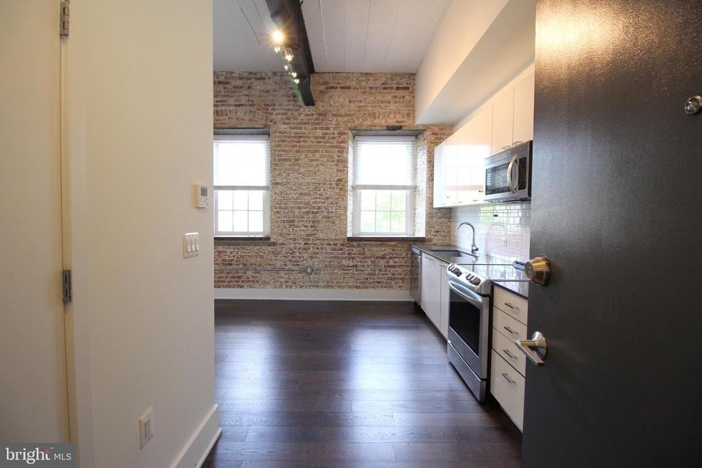 515 N Washington Street - Photo 4