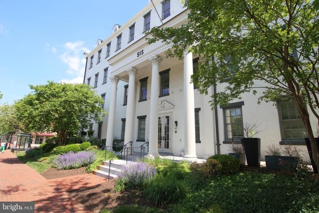 515 N Washington Street - Photo 0