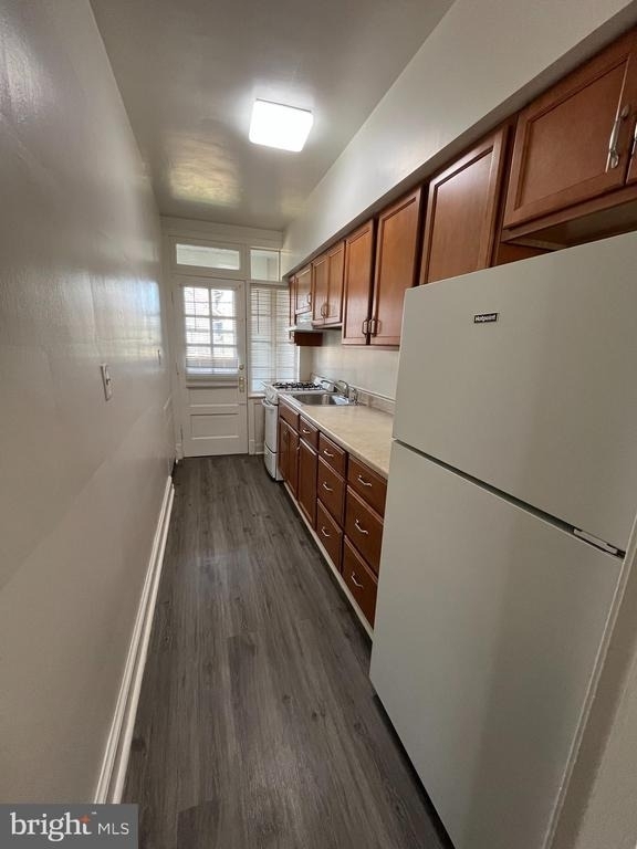 410 E Glendale Avenue - Photo 5