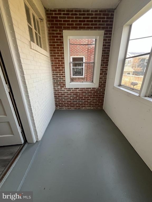 410 E Glendale Avenue - Photo 11
