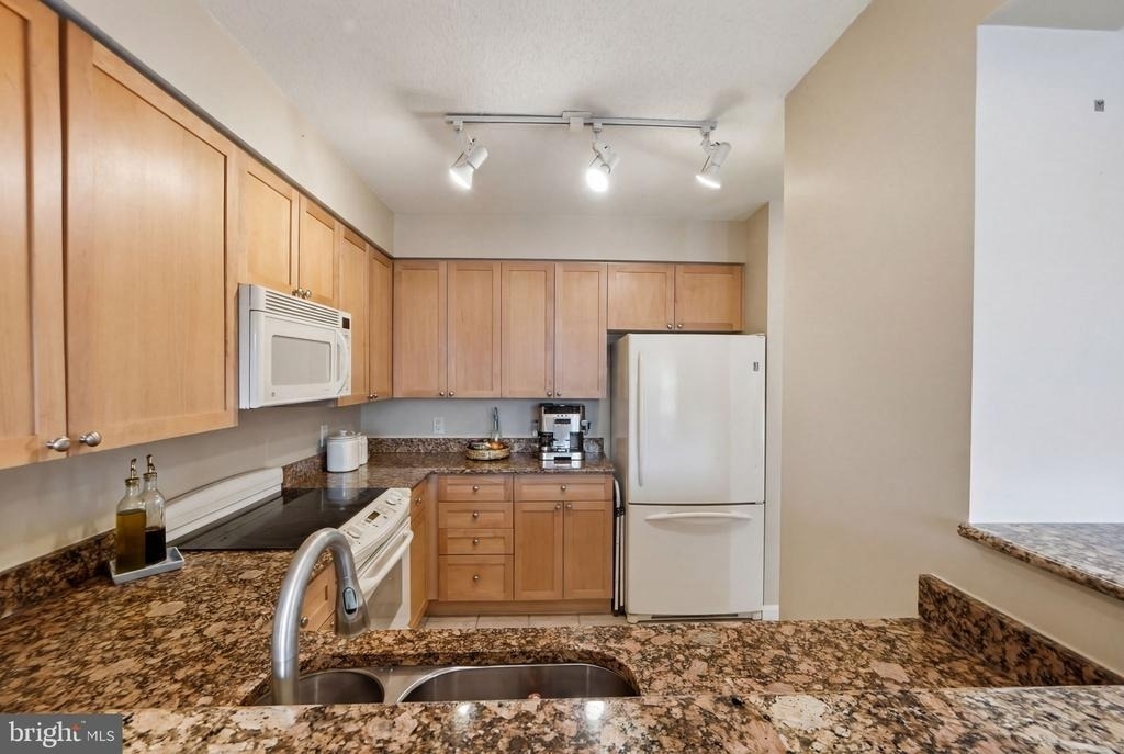 3101 N Hampton Drive - Photo 7