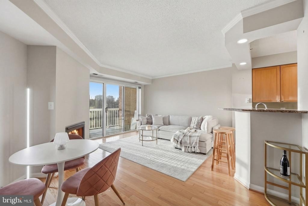 3101 N Hampton Drive - Photo 3