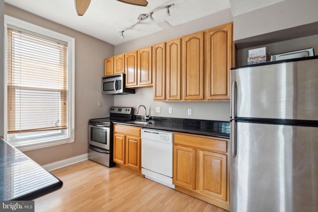 1936 N 7th Street - Photo 4