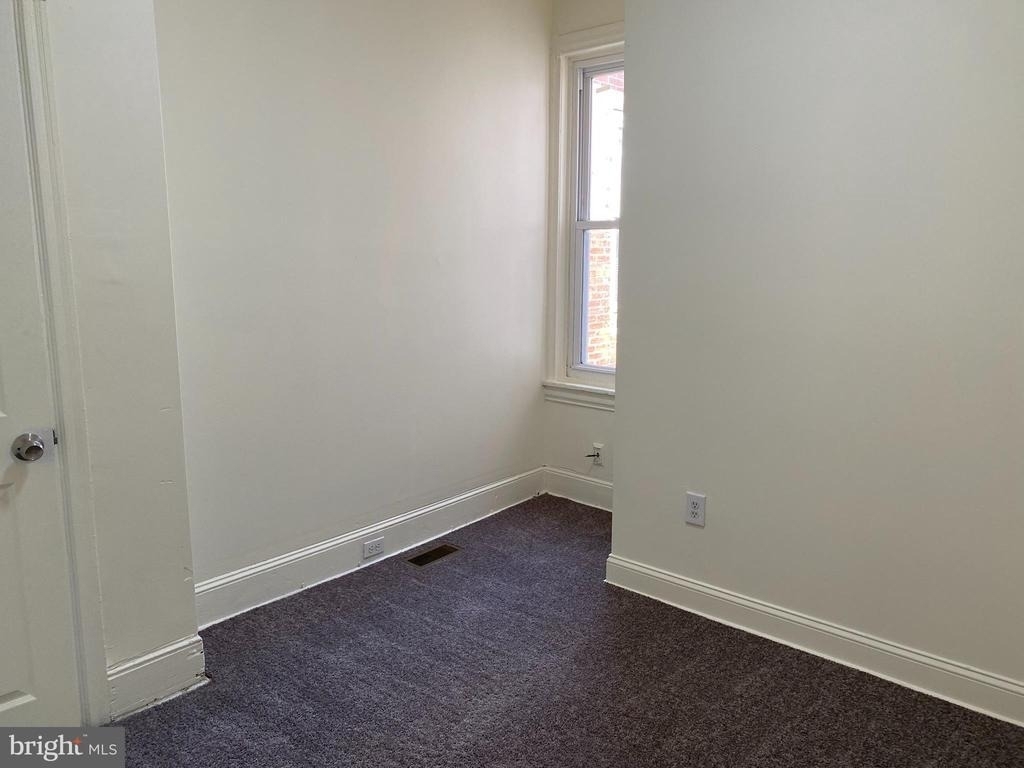 823 N Hutton Street - Photo 17