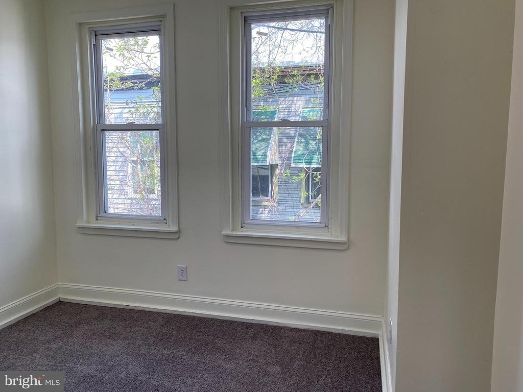 823 N Hutton Street - Photo 14