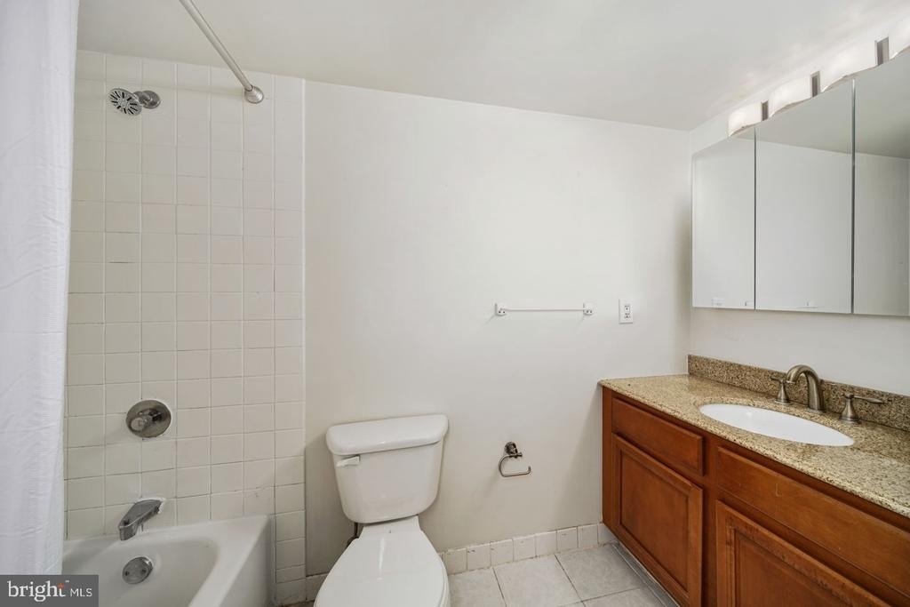 1420 Locust Street - Photo 7
