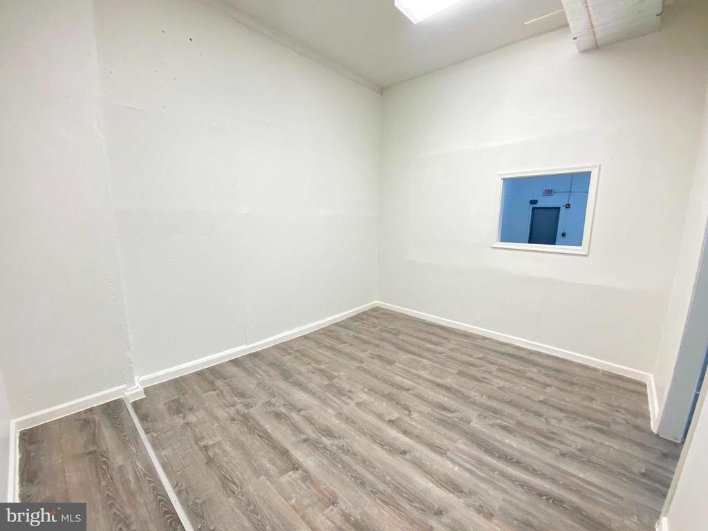1433 E Vernon Road - Photo 12