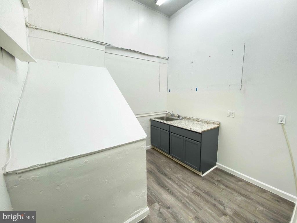 1433 E Vernon Road - Photo 19