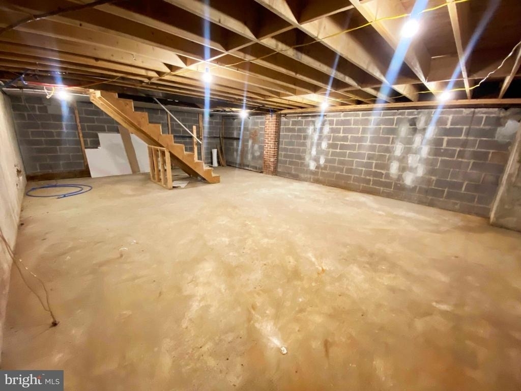 1433 E Vernon Road - Photo 29