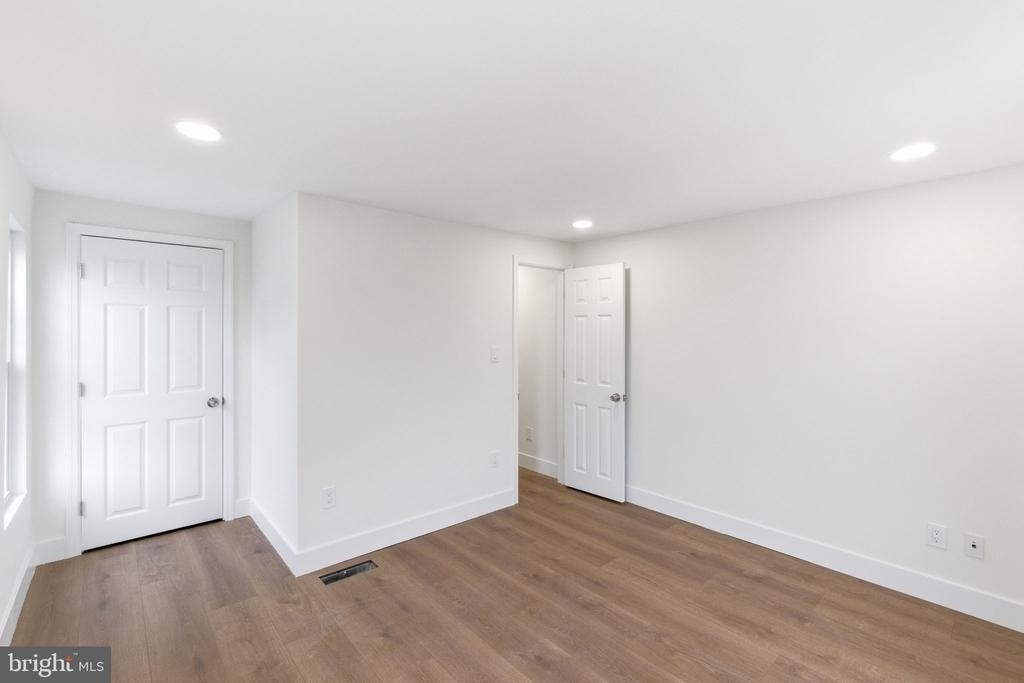 213 Hermitage St - Photo 25