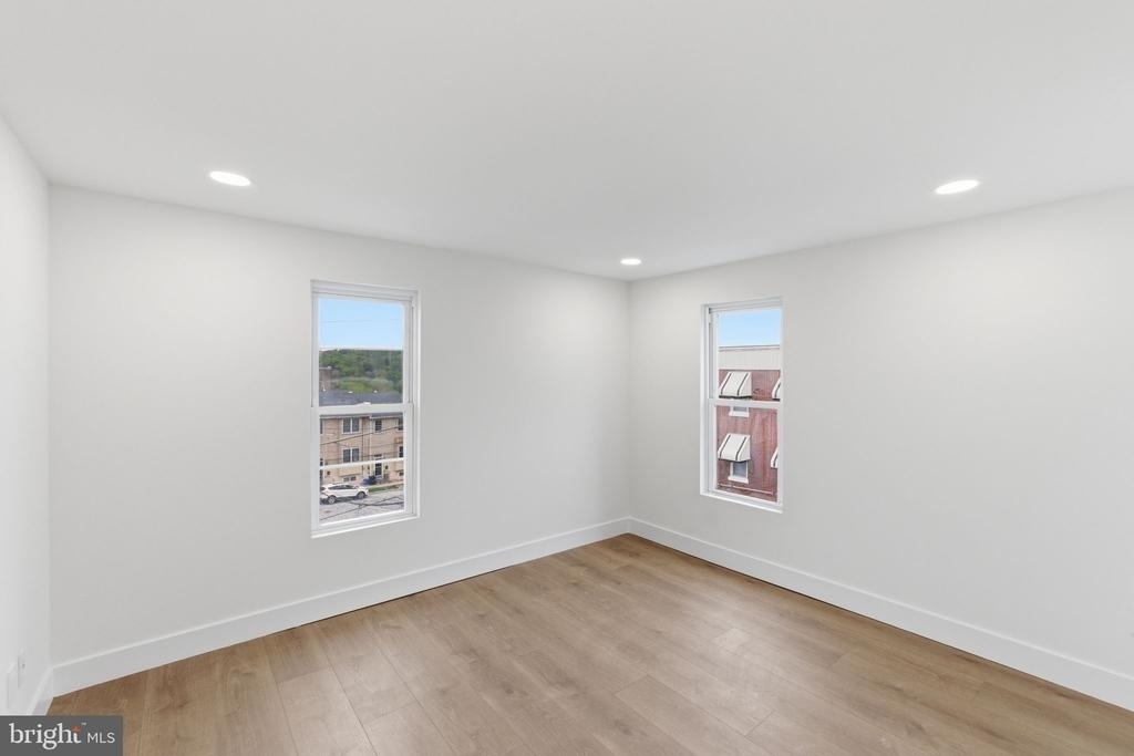 213 Hermitage St - Photo 26