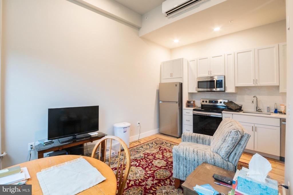 1300 S 19th Street - Photo 1