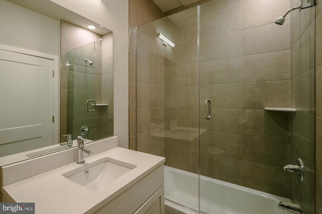 1300 S 19th Street - Photo 5