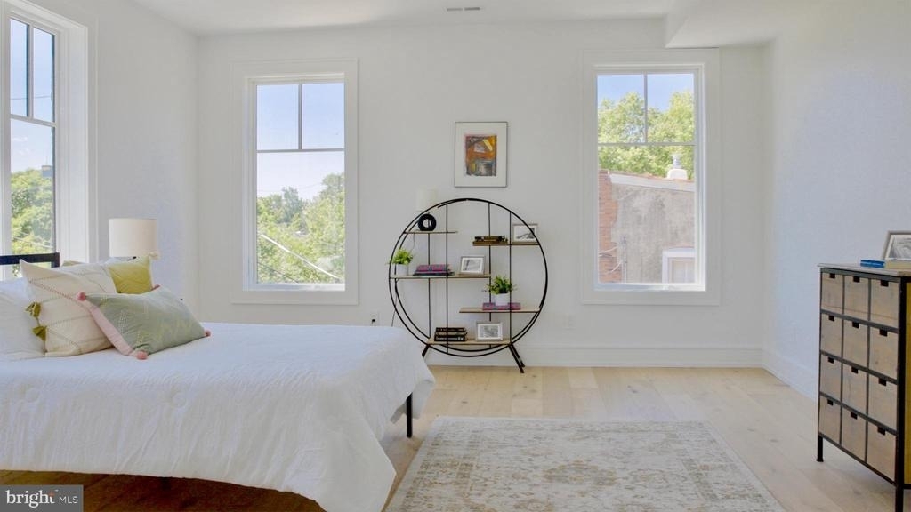 8100 Germantown Avenue - Photo 10