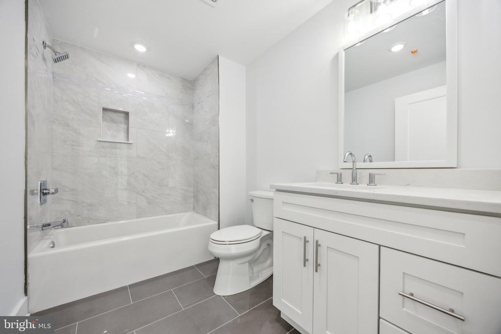 1350 N Front Street - Photo 2