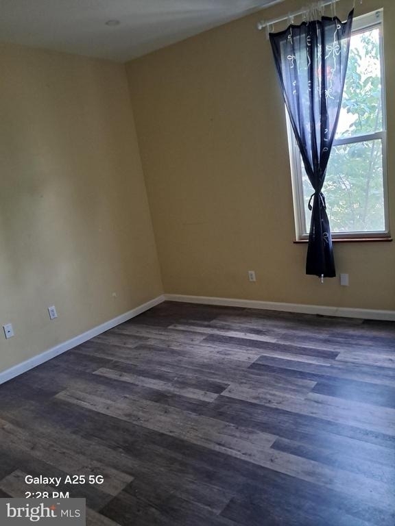1120 Ne Locust St - Photo 6