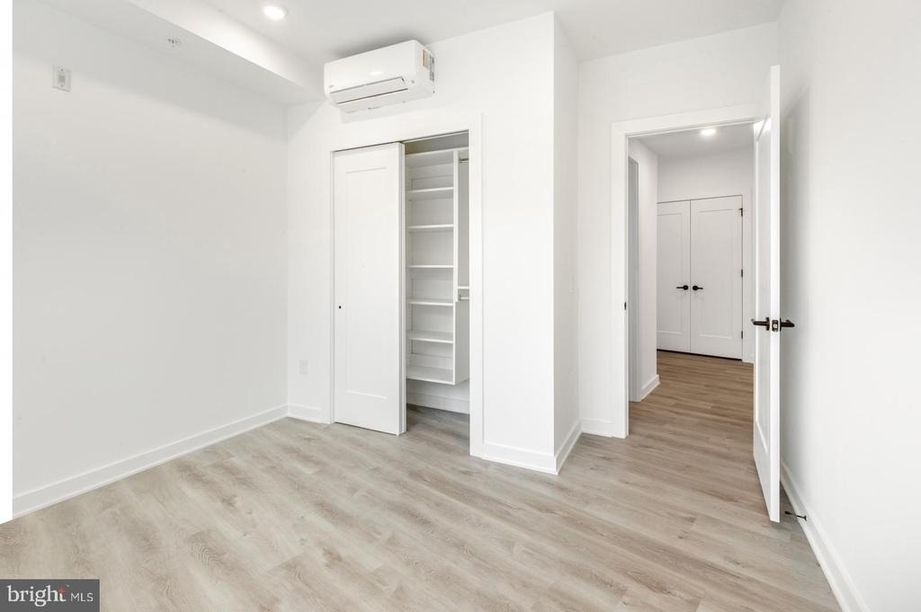 2046 E Lehigh Avenue - Photo 19