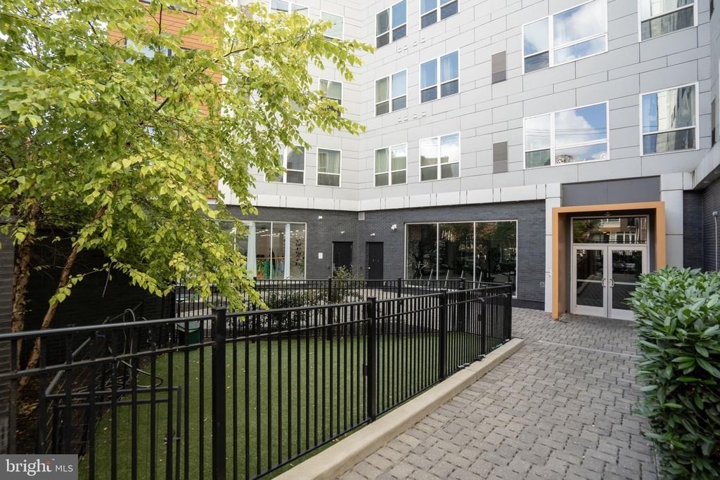 2110 E Norris Street - Photo 0