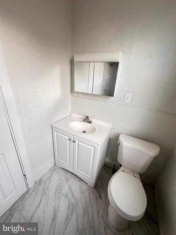 4950 Walnut Street - Photo 2
