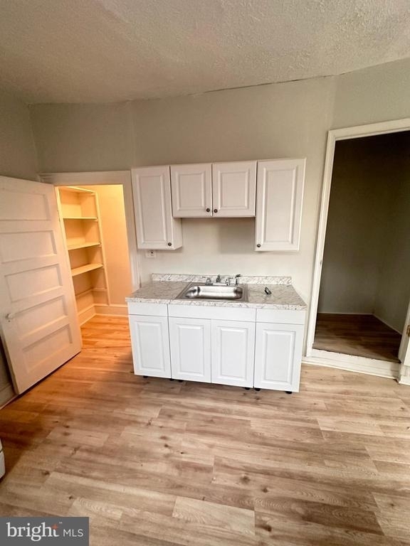 4950 Walnut Street - Photo 4