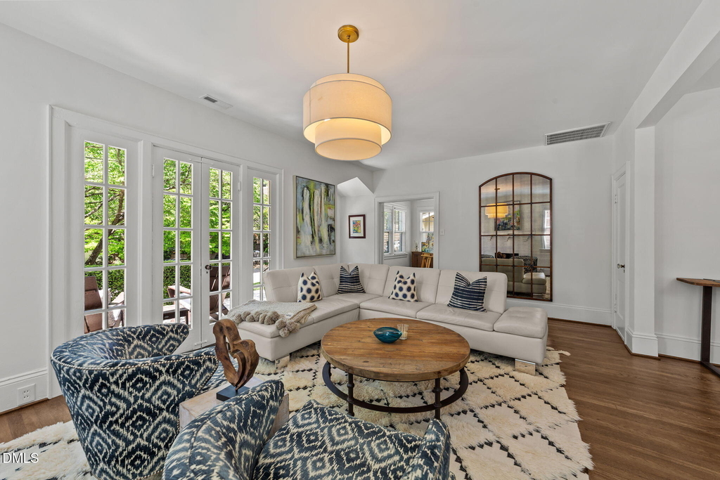 1718 Scales Street - Photo 5