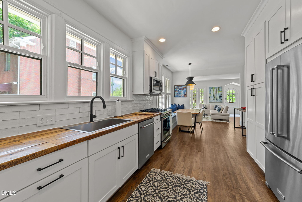 1718 Scales Street - Photo 15