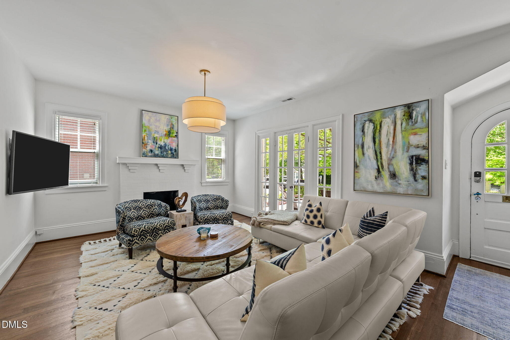 1718 Scales Street - Photo 4