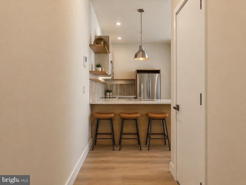 5220-24 Chester Avenue - Photo 3