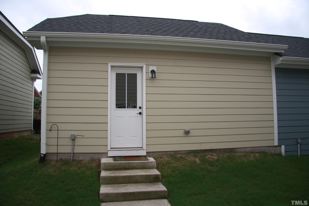 1013 Semora Lane - Photo 25