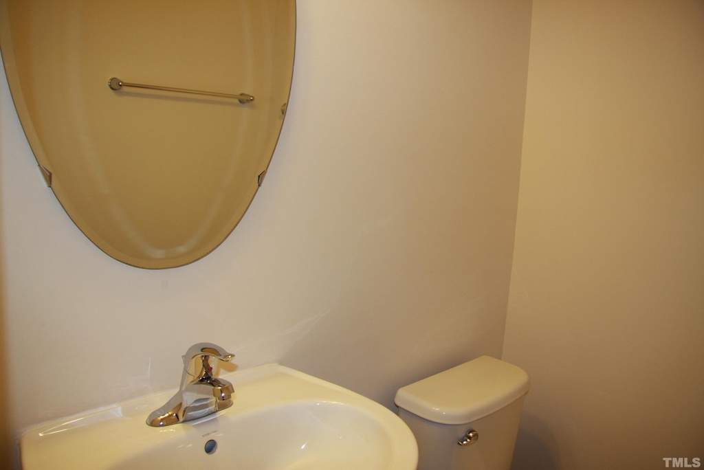 1013 Semora Lane - Photo 11